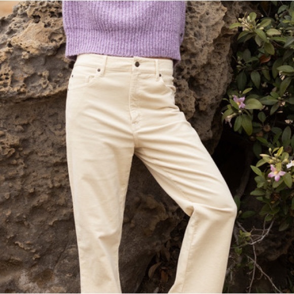 NWT Roxy Corduroy Flare Pants in Tapioca - Picture 7 of 9